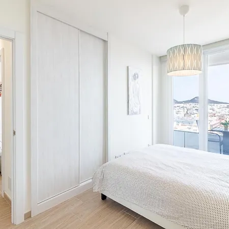 Brand New With Ocean & Volcano Views Appartamento